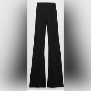 OFFLINE By Aerie Real Me High
Waisted Crossover Flare Legging. Brand new